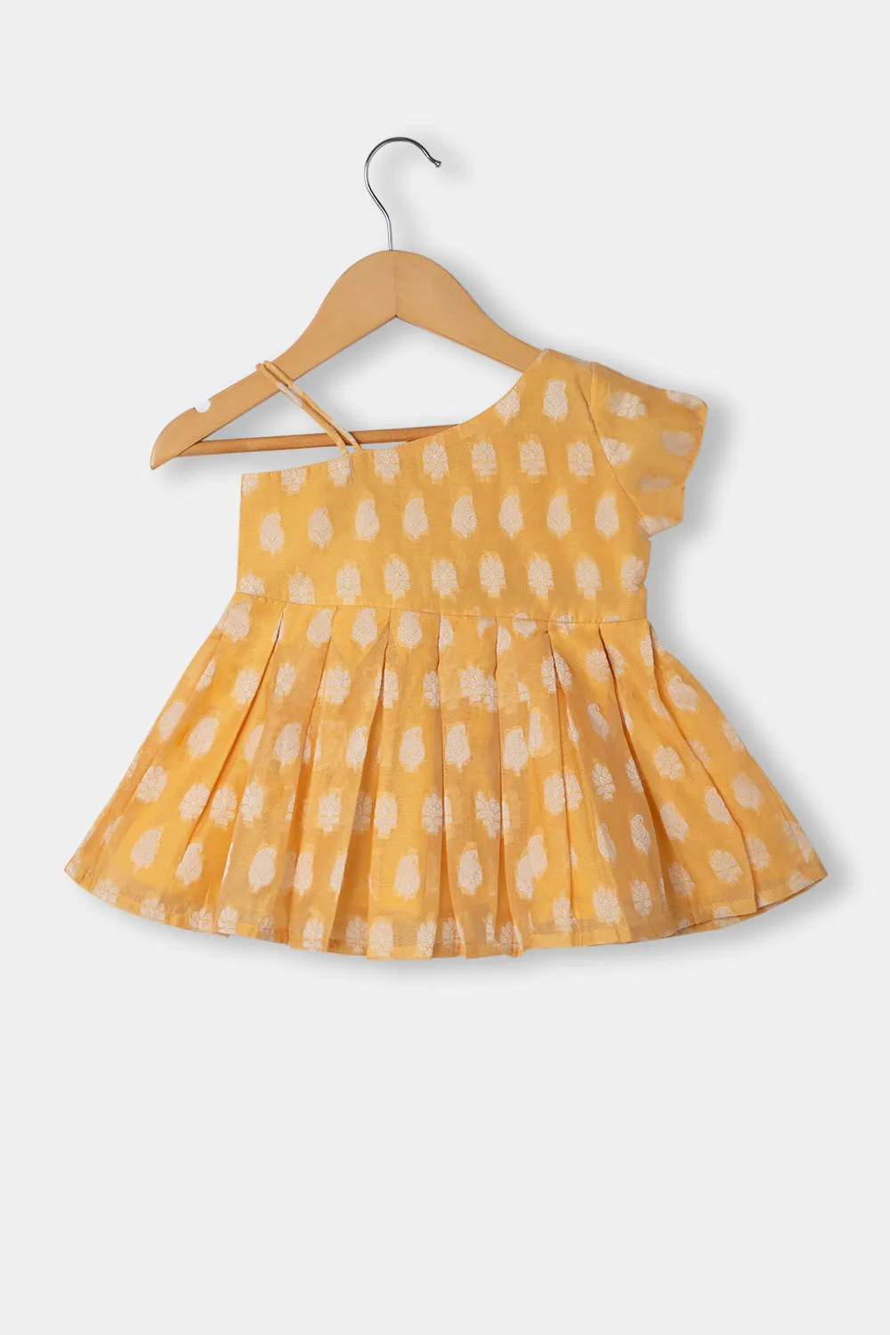 Chittythalli Girls Ethnic Frock With Knee-Length Box Pleat Frock With Knife Pleat Neck - Yellow - FR28